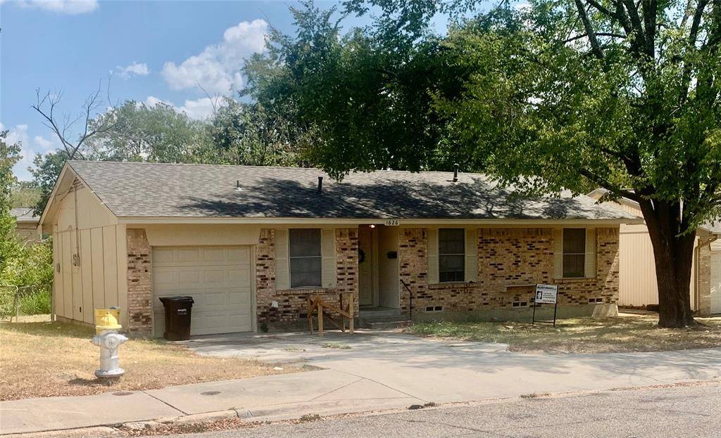 1626 Spring Lake Drive, Mesquite, TX 75149