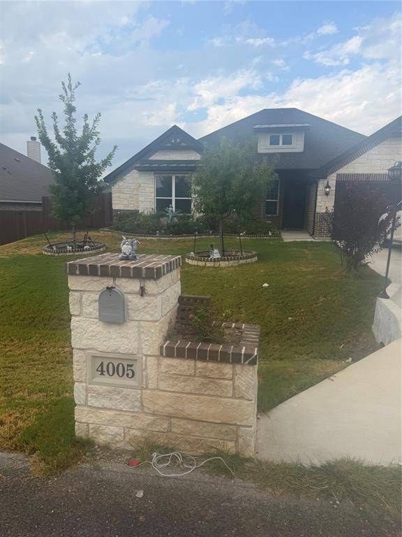 4005 Gallivant Drive, Granbury, TX 76049