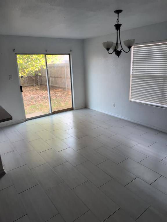 2701 Maegen Circle, Fort Worth, TX 76112