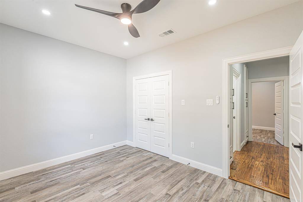 109 Gordons Circle, Runaway Bay, TX 76426