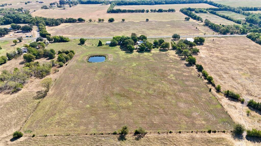 4411 Fm 100, Honey Grove, TX 75446
