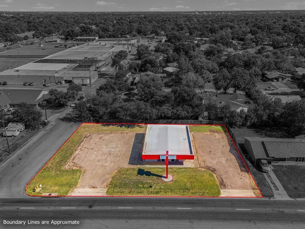1311 N New Road, Waco, TX 76710