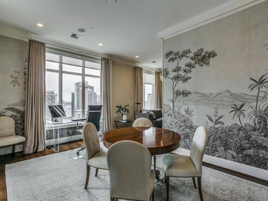 2555 N Pearl Street #1502, Dallas, TX 75201