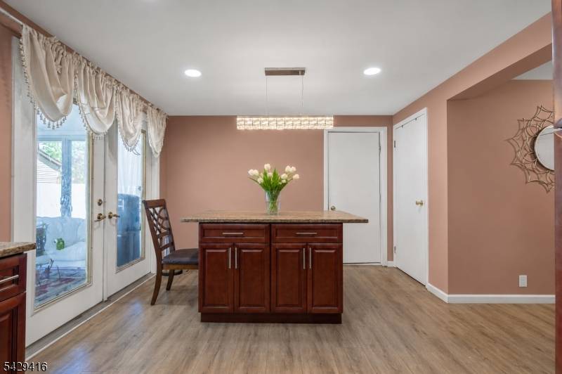 40 Jefferson Dr, Piscataway Twp., NJ 08854
