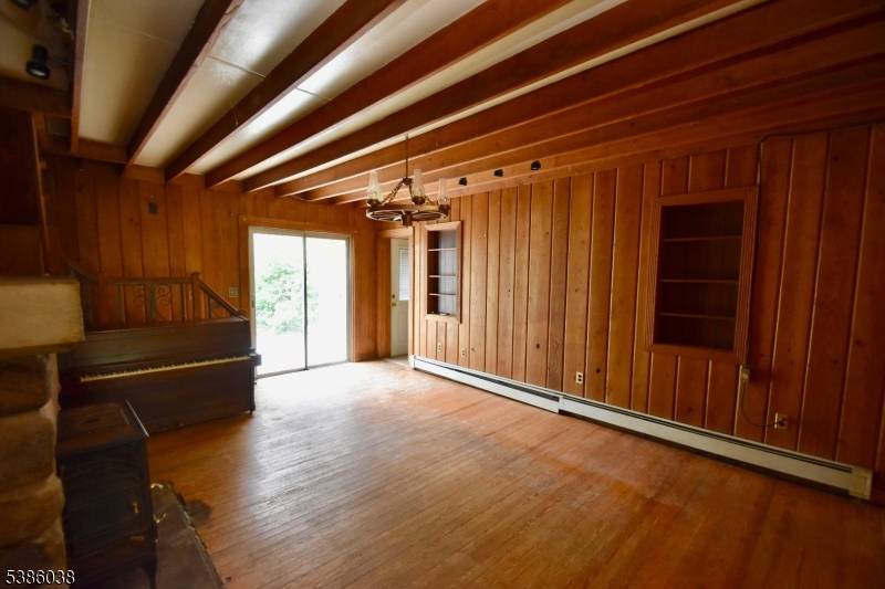 29 Moosepac Ln, Jefferson Twp., NJ 07438