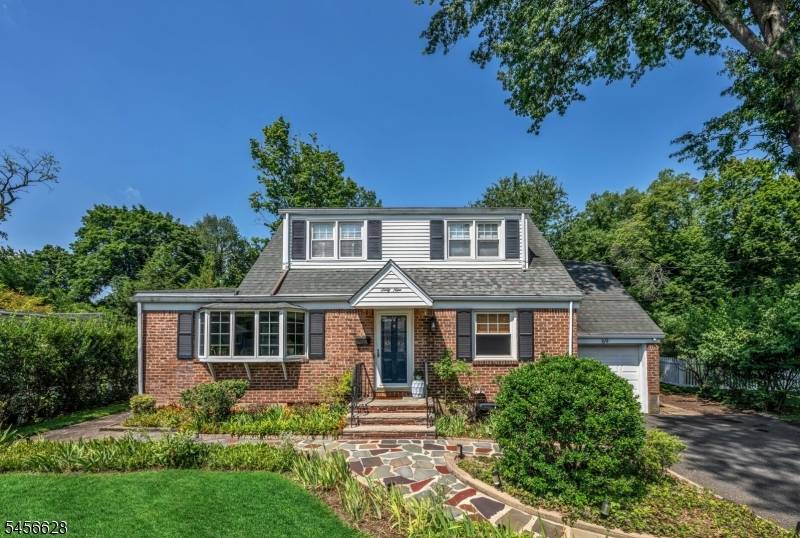 69 7Th St, Cresskill Boro, NJ 07626
