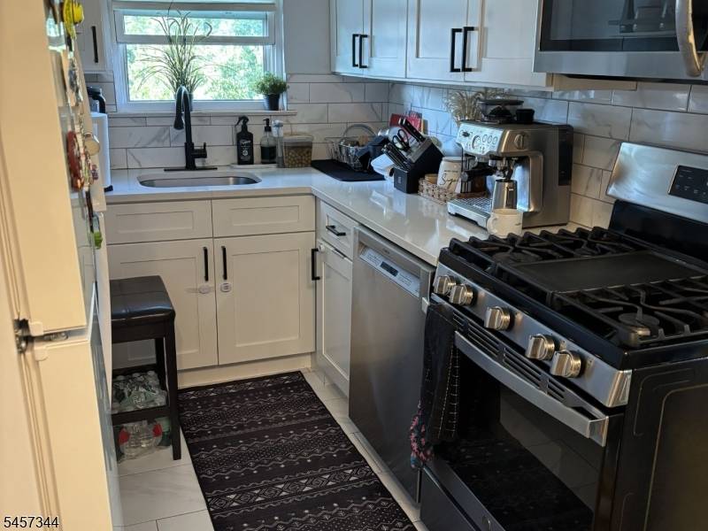 50 S Main St #1B, Lodi Boro, NJ 07644