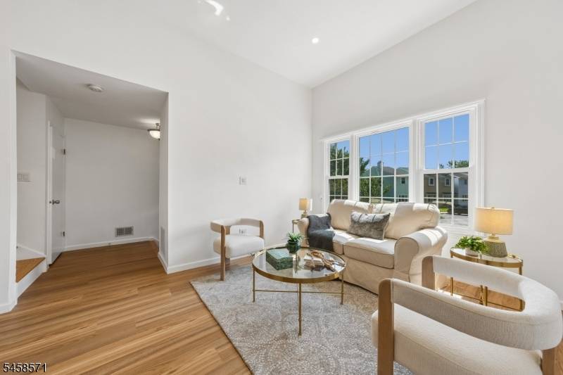103 Park Ave #B5, Summit City, NJ 07901