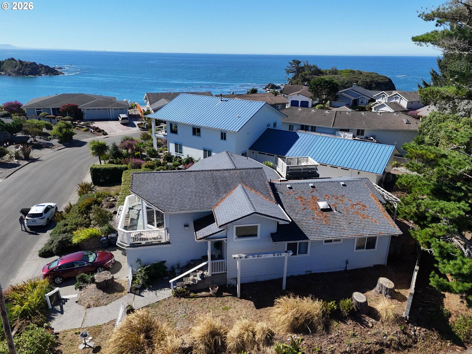 1102 SANDY LN, Brookings, OR 97415