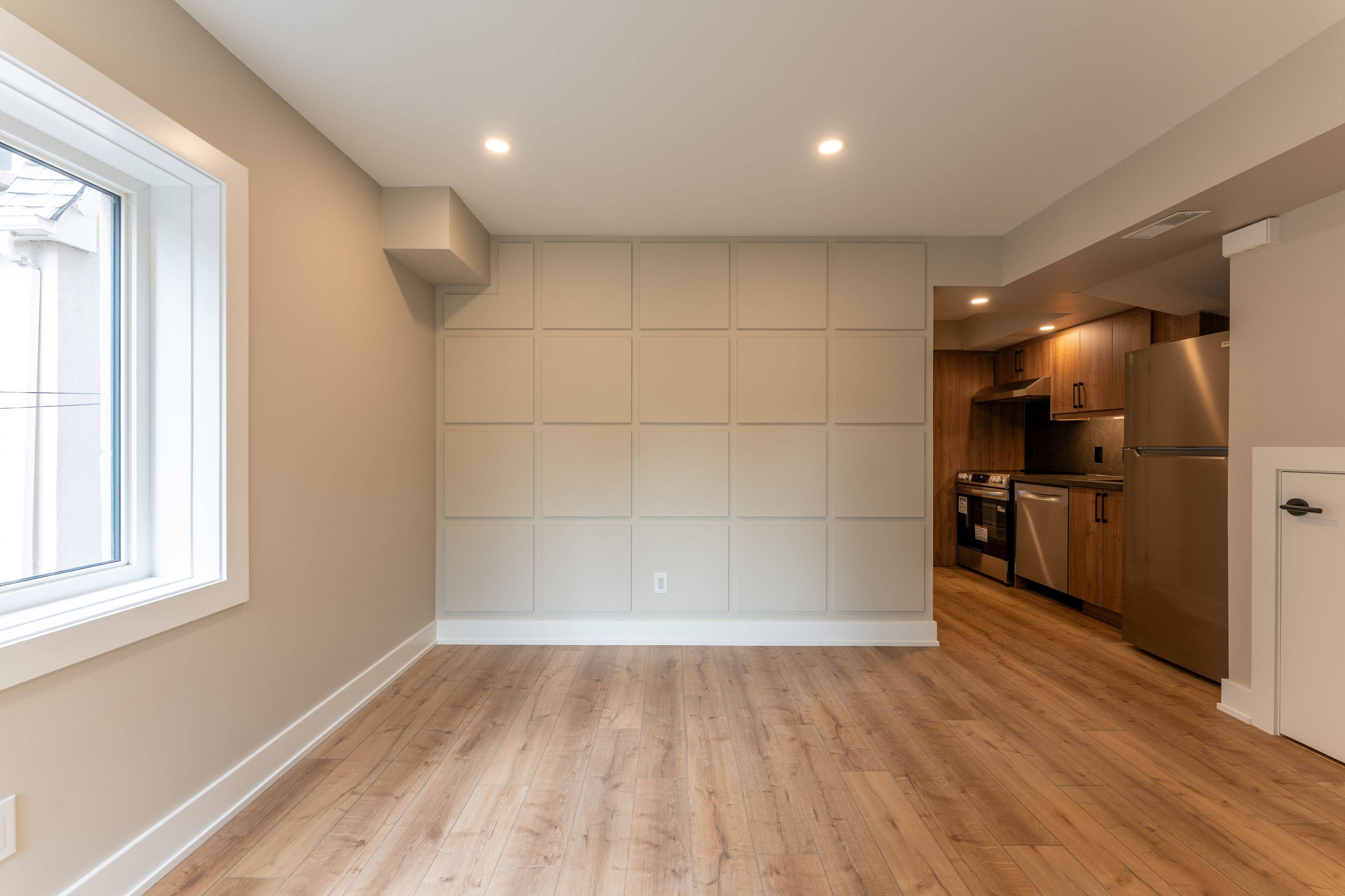 352 Jones AVE #2, Toronto E01, ON M4J 3G3