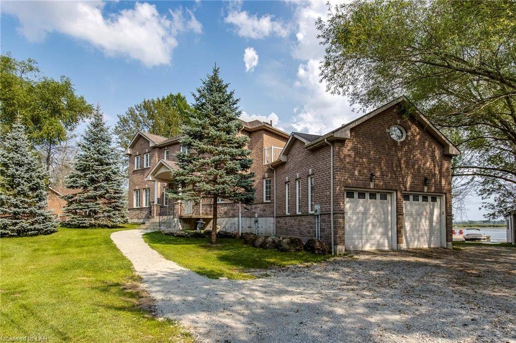 3213 Quiet Waters LN, Severn, ON L0K 2C0