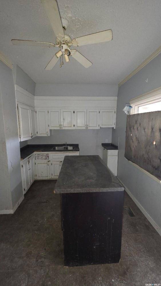 2144 Osler STREET, Regina, SK S4P 1W6