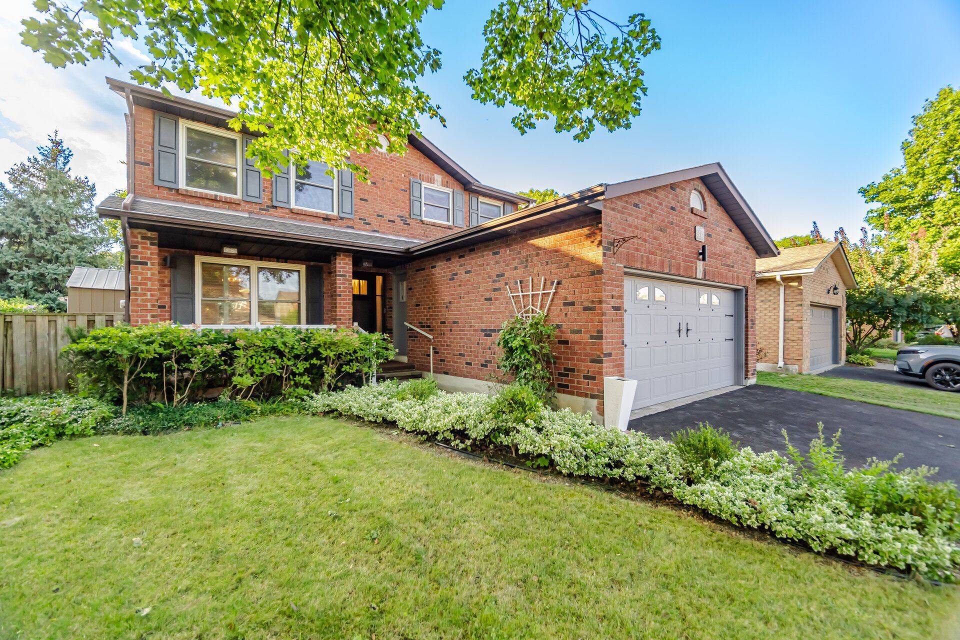 3217 Hazelwood AVE, Burlington, ON L7M 2V3