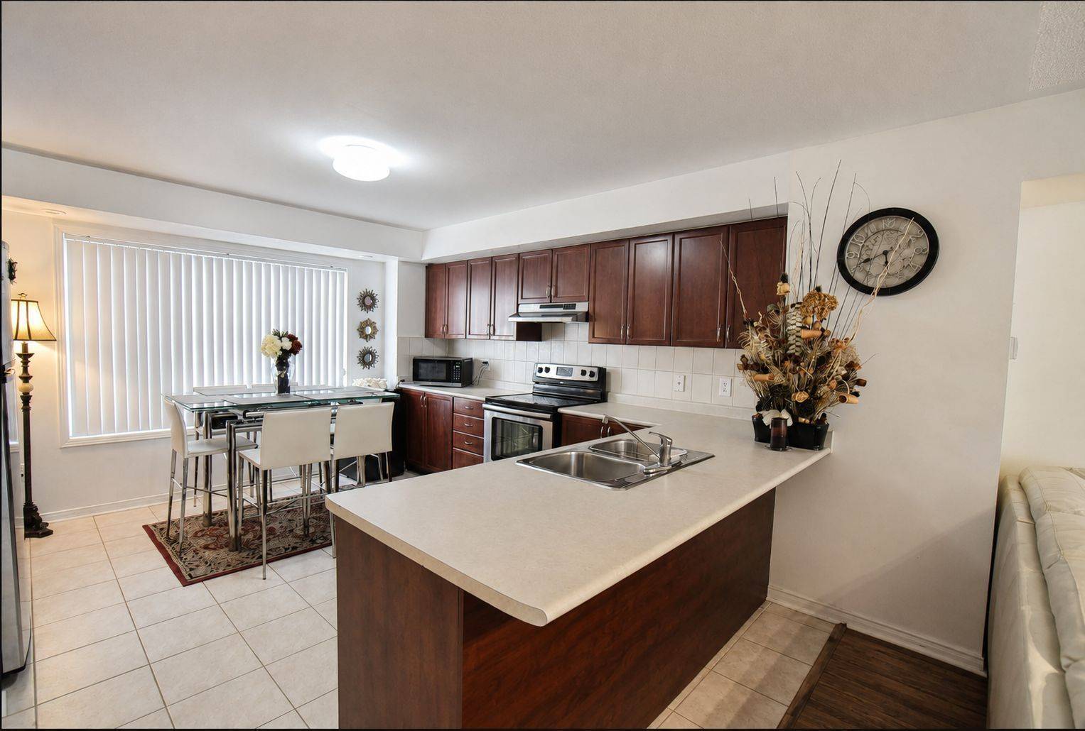 5035 Oscar Peterson BLVD #12, Mississauga, ON L5M 0P4
