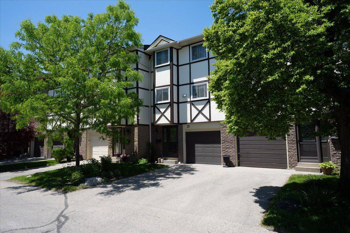 1485 Gulleden DR #21, Mississauga, ON L4X 2T2