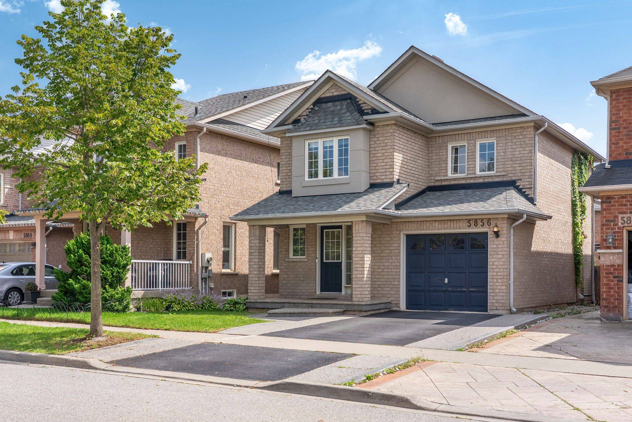 5856 Blue Spruce AVE, Burlington, ON L7L 7N8