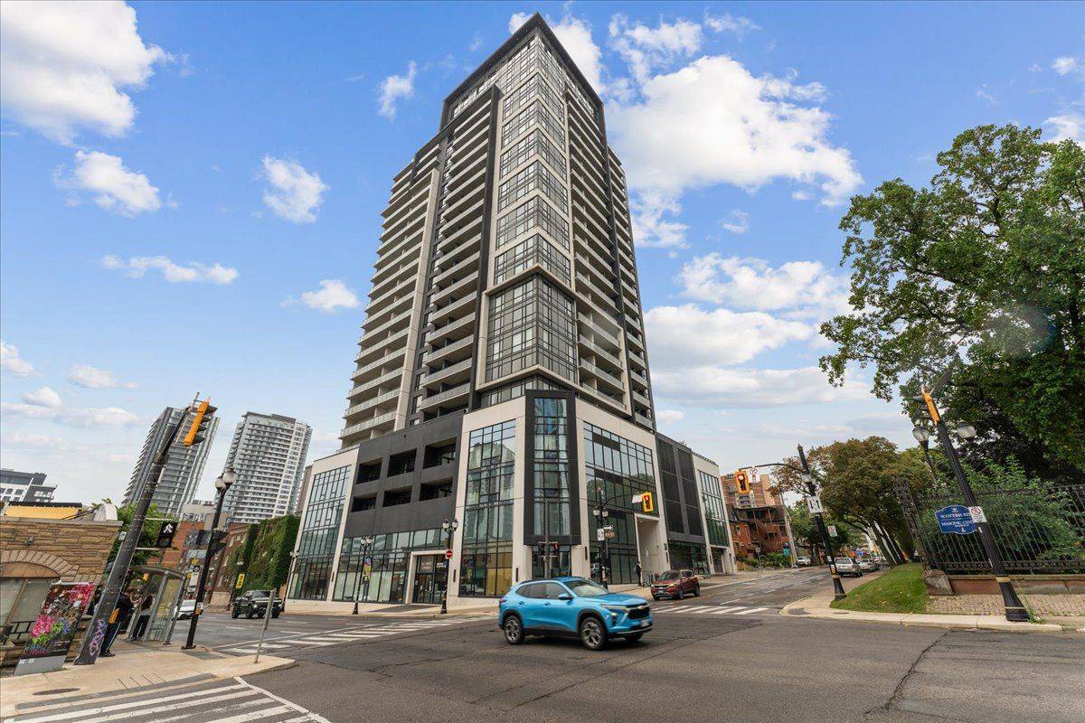 15 Queen ST S #1111, Hamilton, ON L8P 0C6