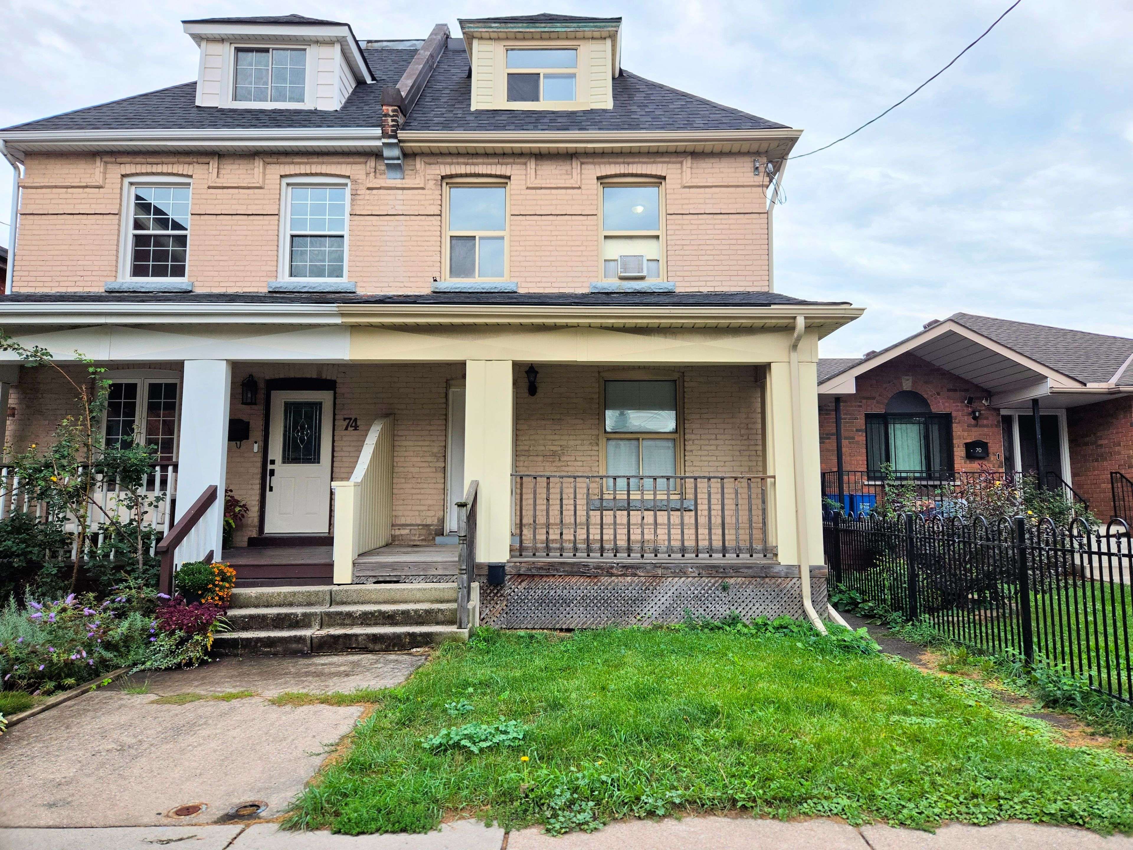 72 Emerald ST N, Hamilton, ON L8L 5K3
