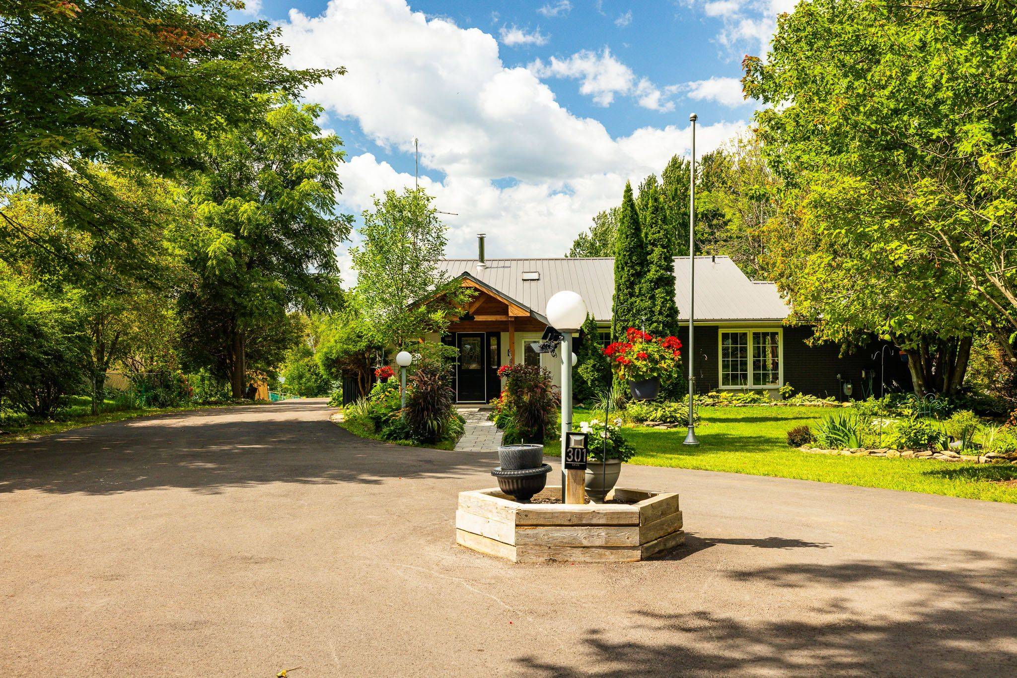 301 County Rd 23 RD, Merrickville-wolford, ON K0G 1N0