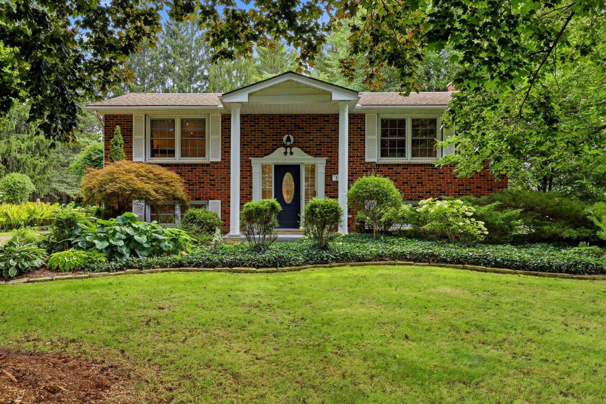 111 Arthur ST, Middlesex Centre, ON N0L 1R0