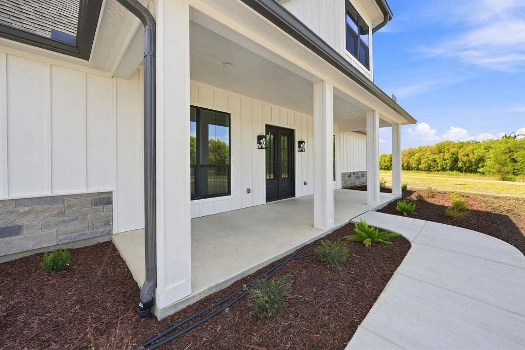 13929 Jackson Road, Krum, TX 76249