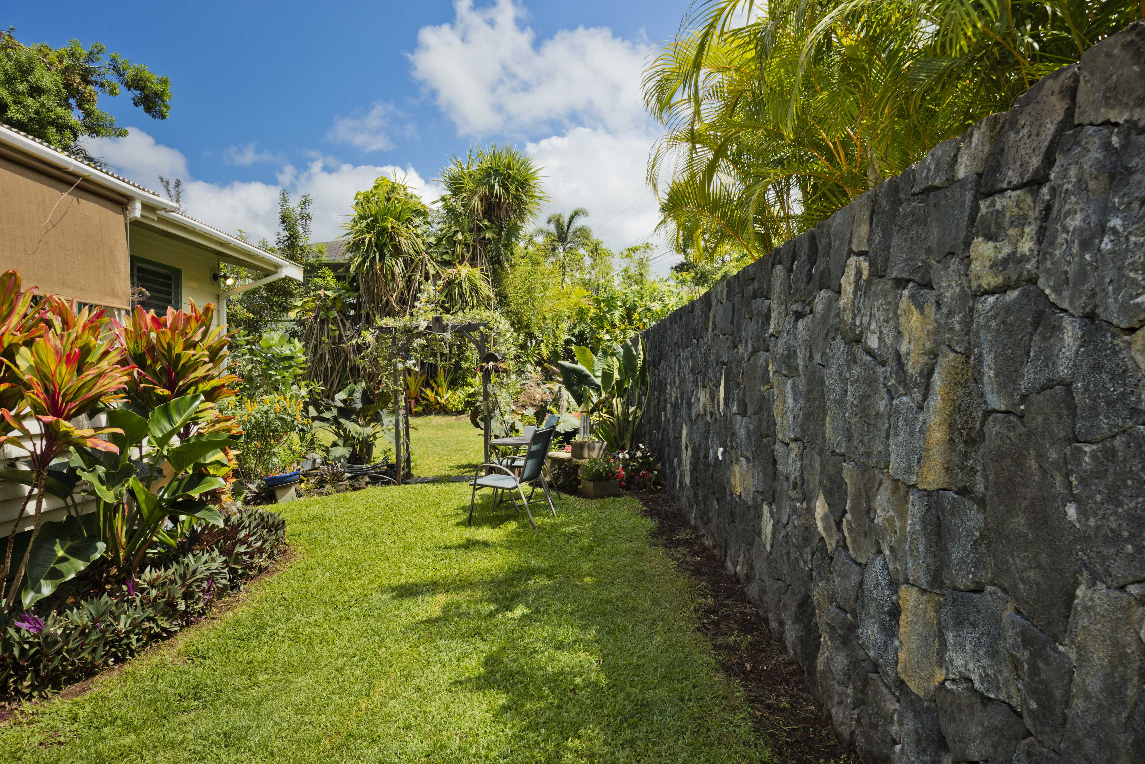 73-4644 OLD MAMALAHOA HIGHWAY, Kailua Kona, HI 96740