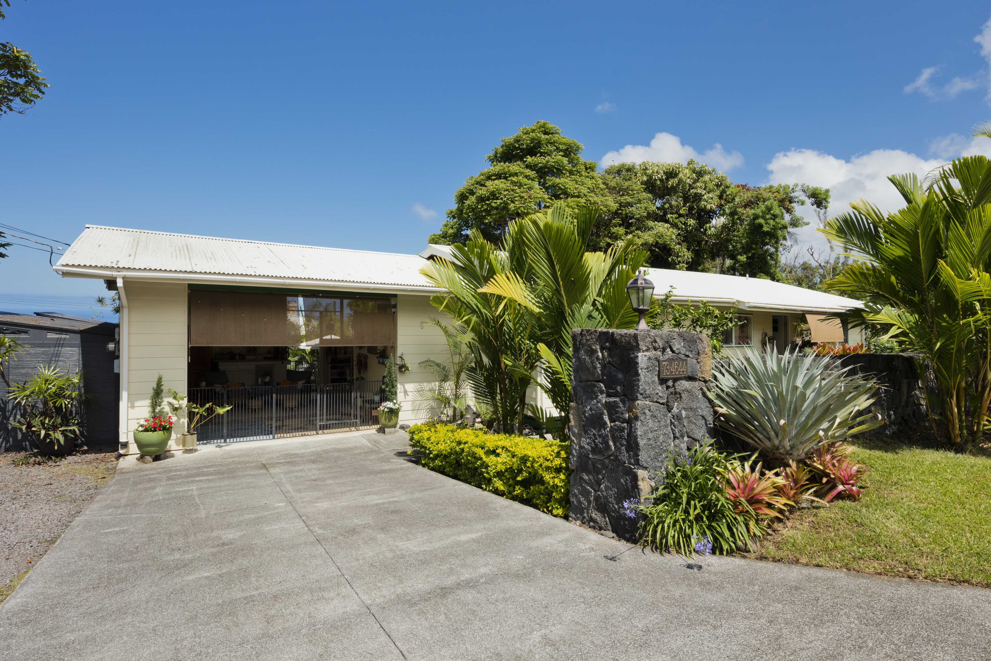 73-4644 OLD MAMALAHOA HIGHWAY, Kailua Kona, HI 96740