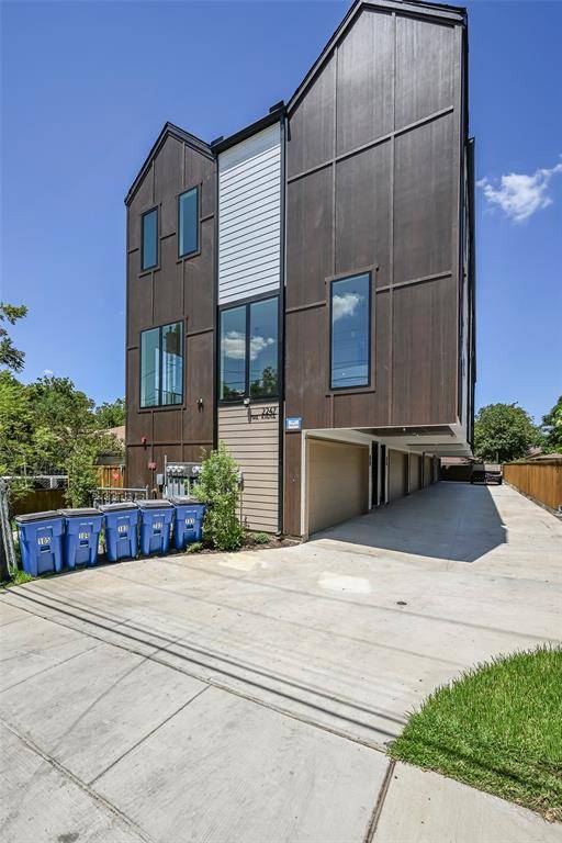 2247 Mail Avenue, Dallas, TX 75235