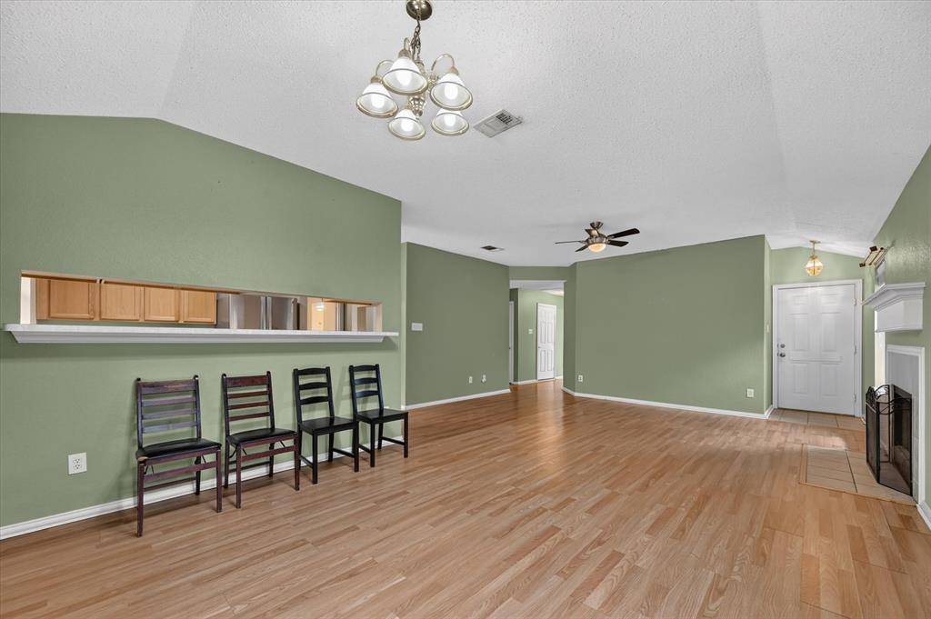 315 S Jefferson Street, Irving, TX 75060