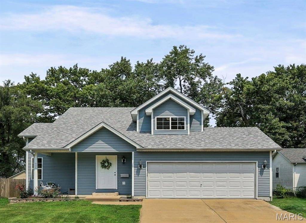 506 E Washington ST, O'fallon, IL 62269