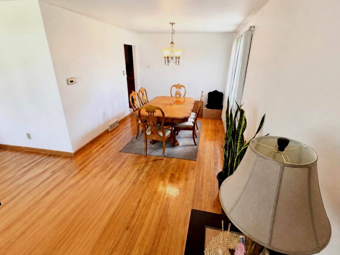 219 E 168th PL E, South Holland, IL 60473