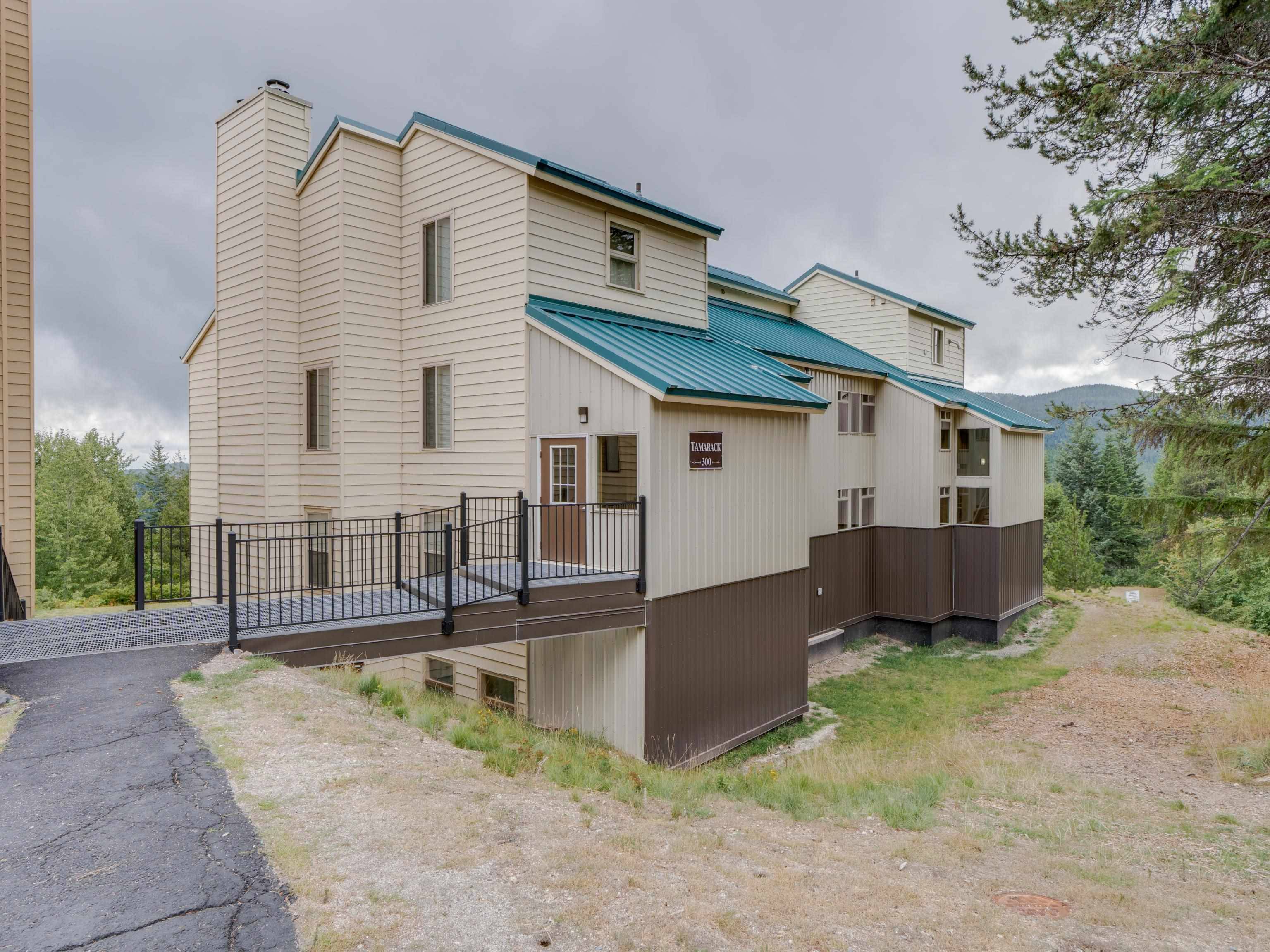 28600 N Mt Spokane Park Dr #302 Tamarac, Mead, WA 99021-8747