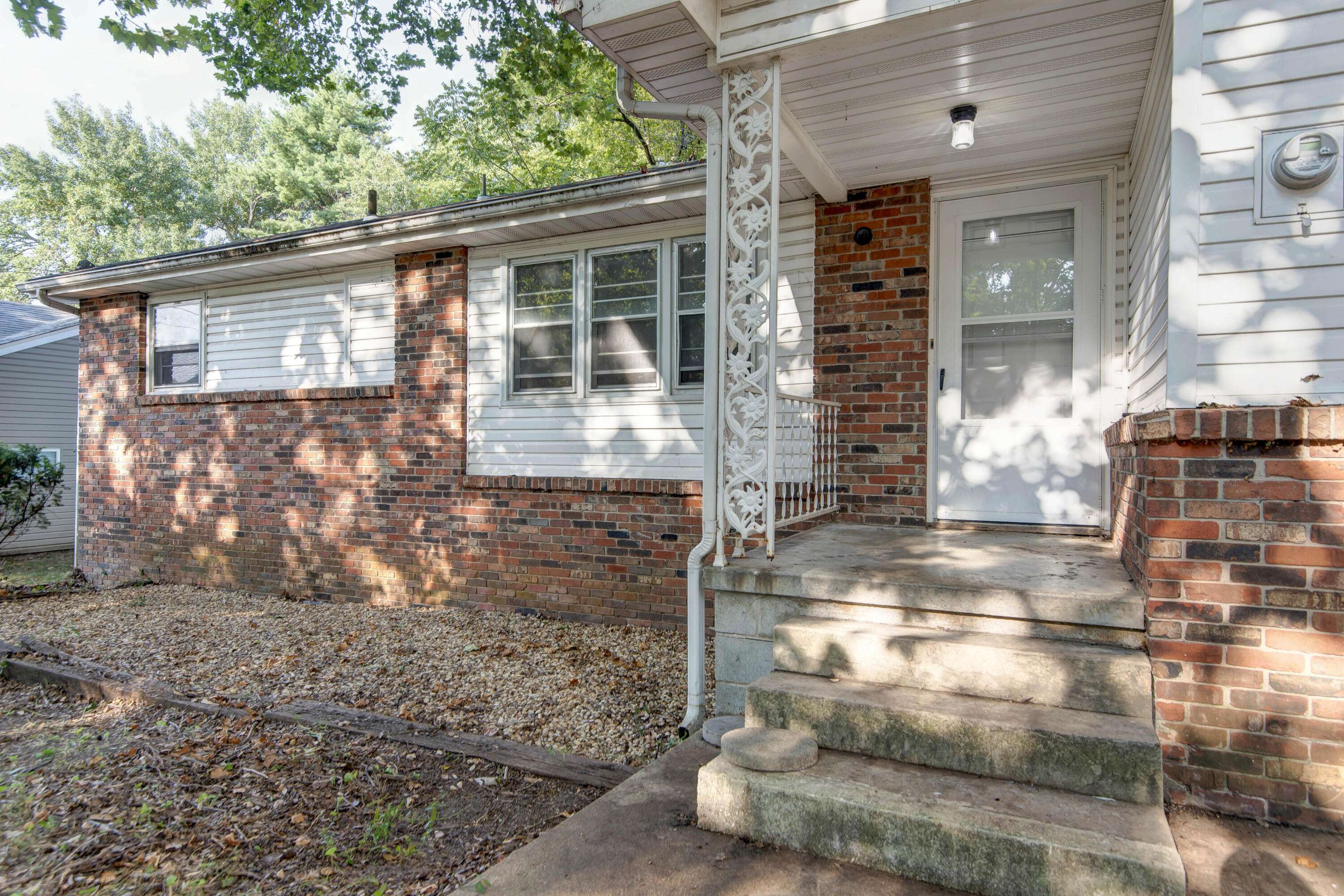 3237 S Ferguson AVE, Springfield, MO 65807