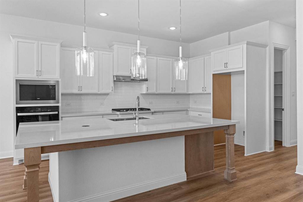 257 Basketflower Drive, Waxahachie, TX 75165