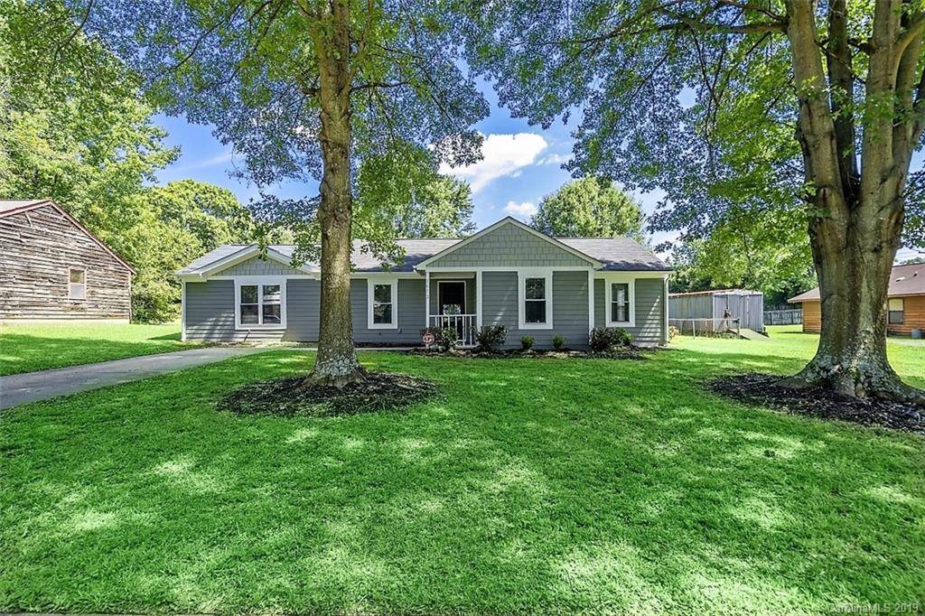 3612 Cobbleridge DR, Charlotte, NC 28215
