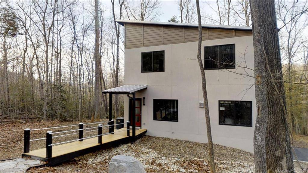 105 Garren Shady WAY, Fairview, NC 28730