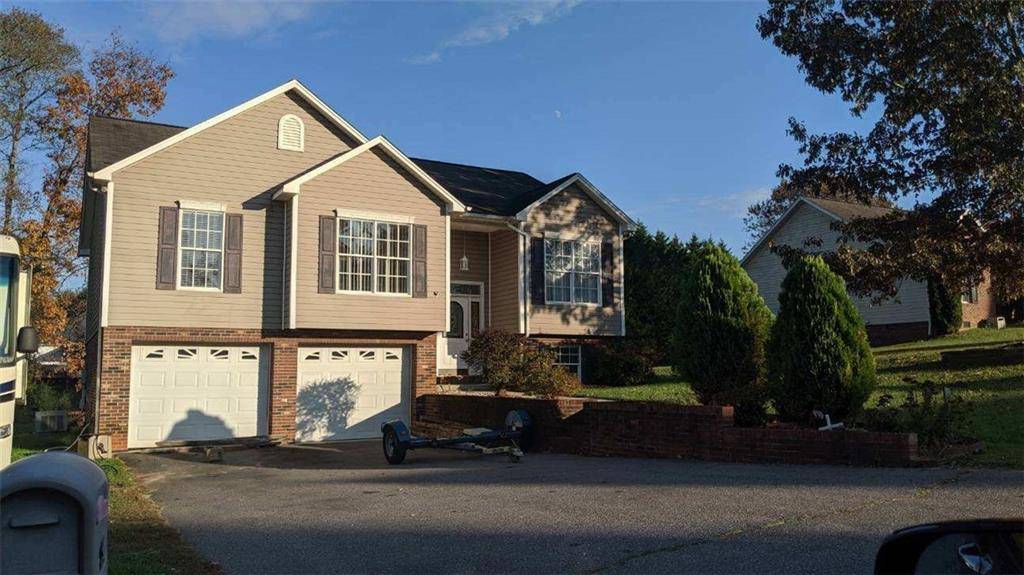 5112 Gold Leaf TRL, Conover, NC 28613
