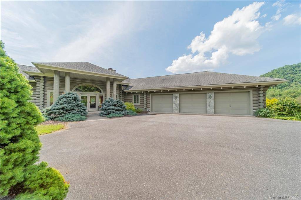 255 New Farm RD, Banner Elk, NC 28604