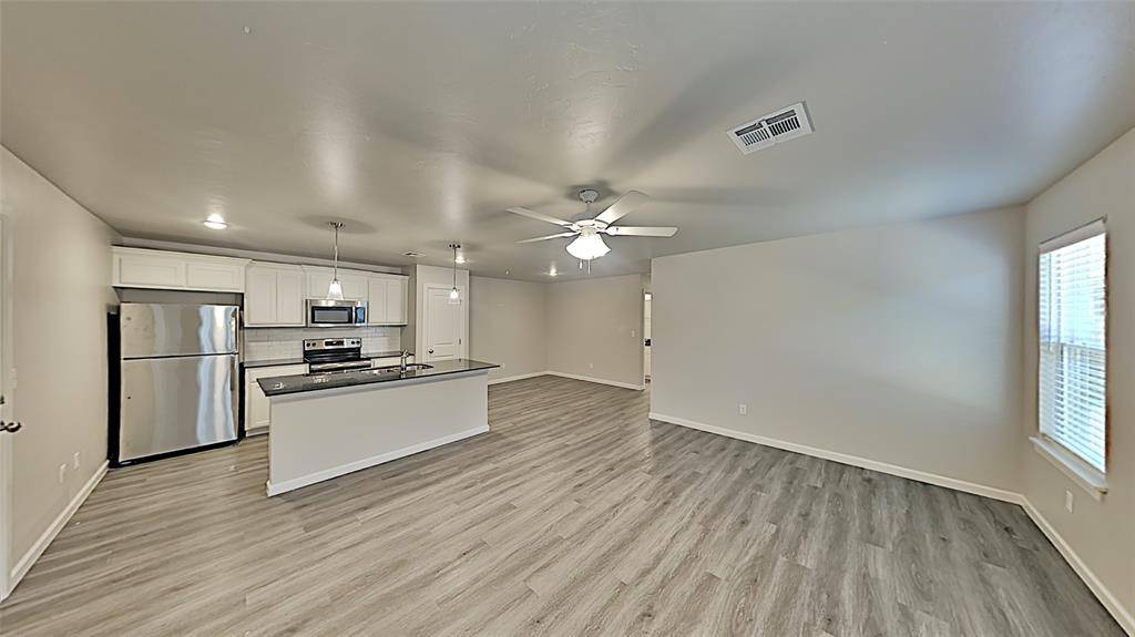 11207 Howard DR, Oklahoma City, OK 73114
