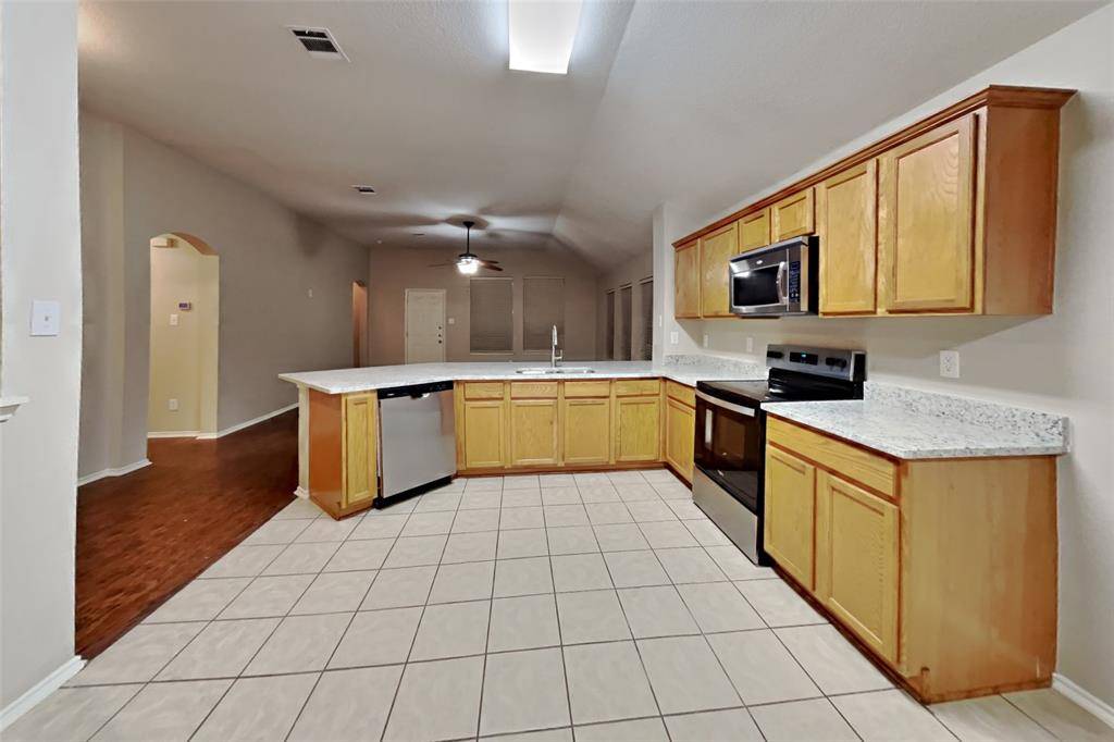 423 Butternut Drive, Fate, TX 75087