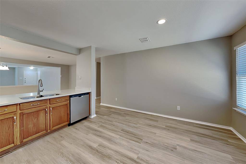 13717 Canyon Ranch Road, Fort Worth, TX 76262