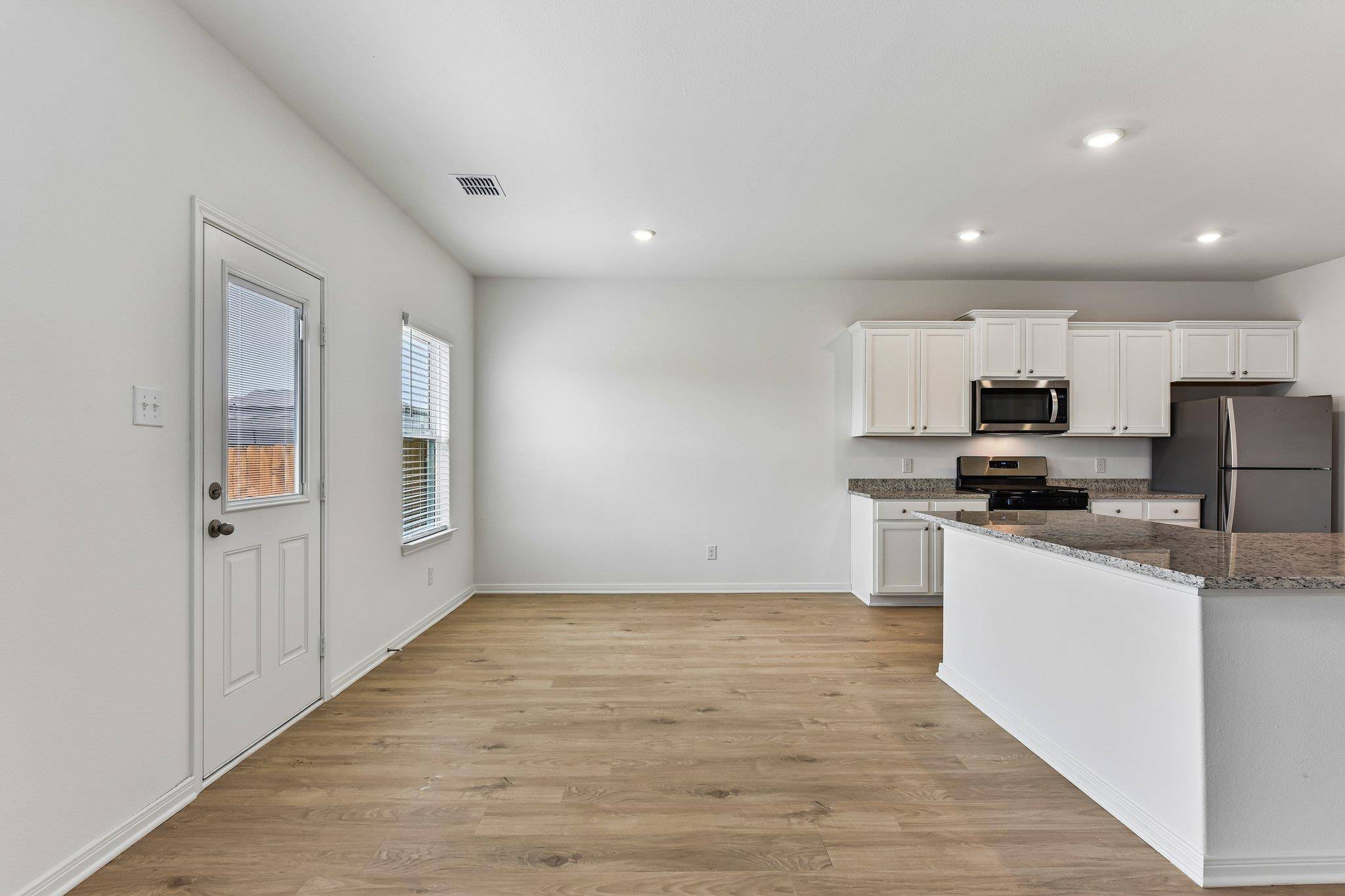 235 Surrey Oaks, Maxwell, TX 78656