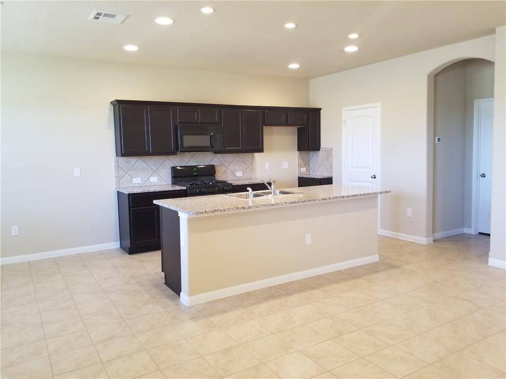 2880 Donnell DR #103, Round Rock, TX 78664