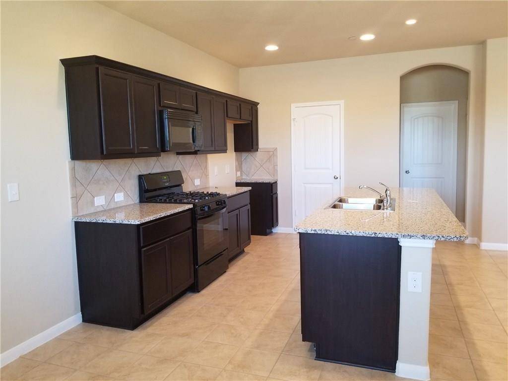 2880 Donnell DR #103, Round Rock, TX 78664