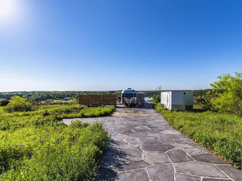 25625 Pedernales Point DR, Spicewood, TX 78669