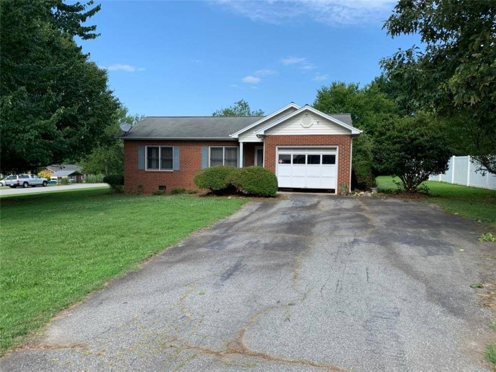 5208 Canterbury DR, Conover, NC 28613