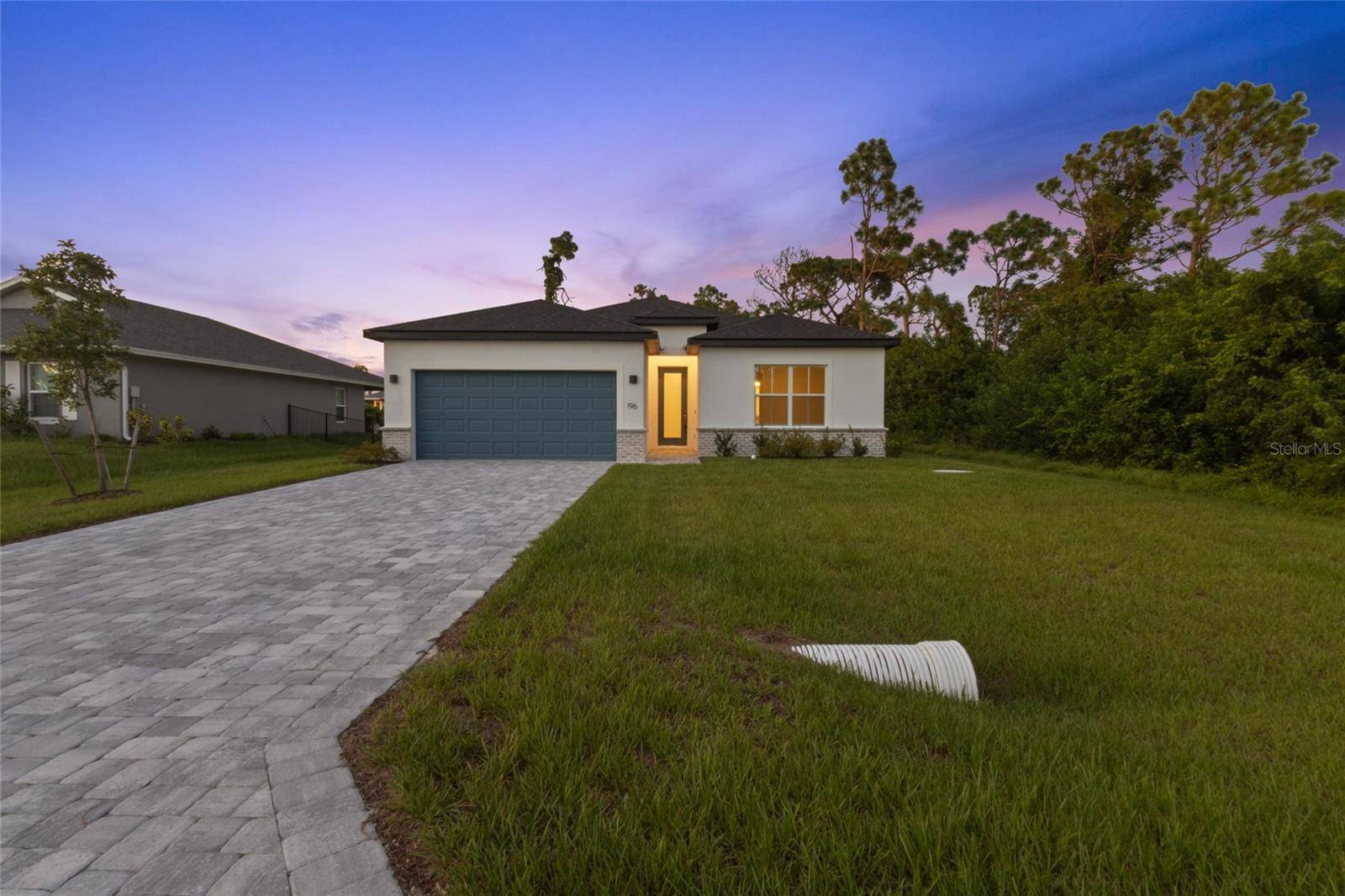 196 JENNIFER DR, Rotonda West, FL 33947