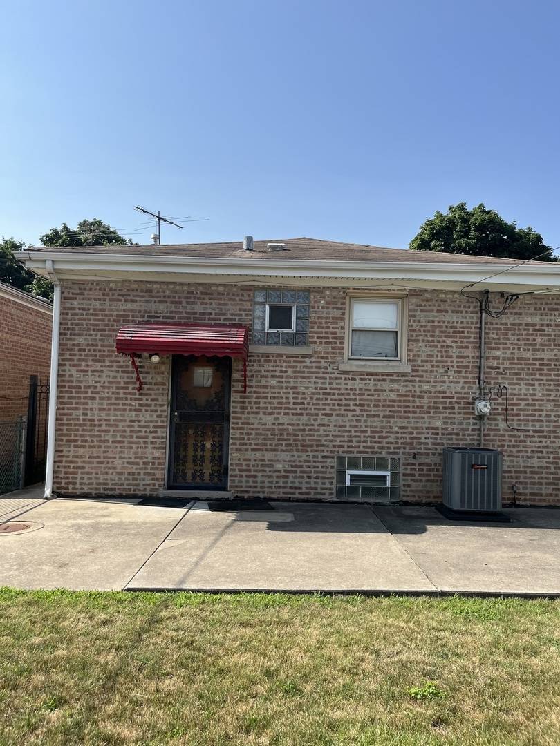 2316 W 80th PL, Chicago, IL 60620