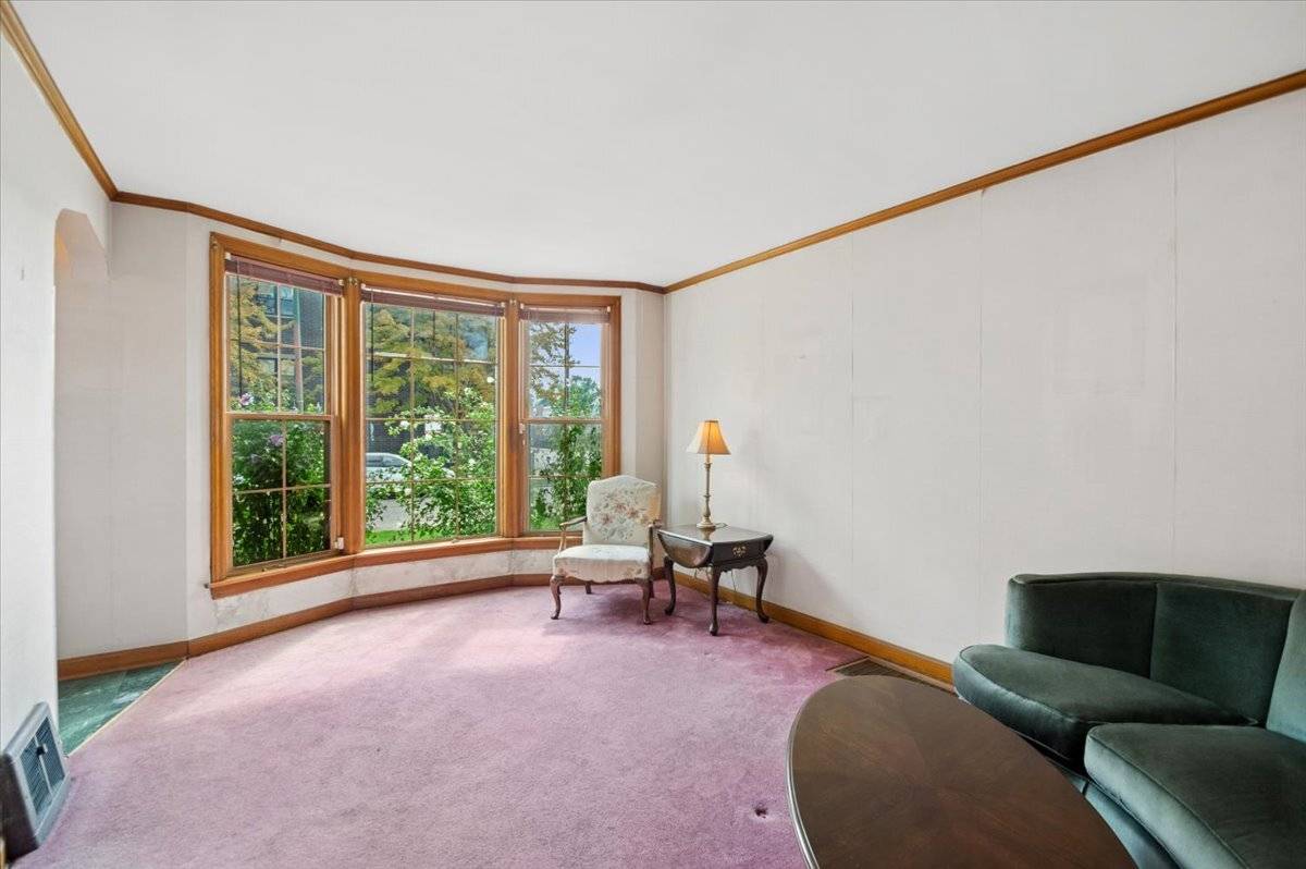6354 W Cuyler AVE, Chicago, IL 60634