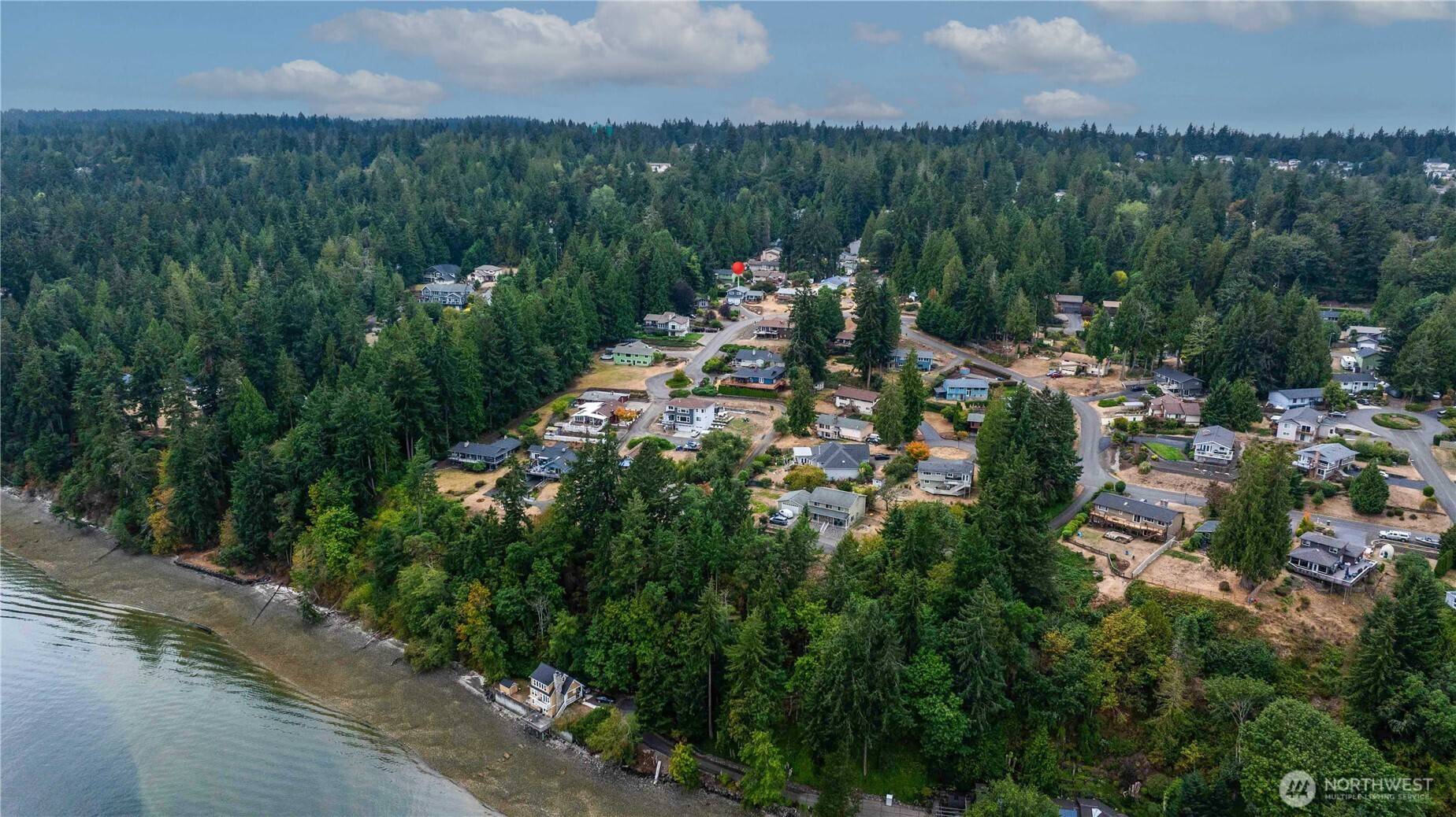 7067 Navajo TRL NE, Bremerton, WA 98311